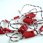 TRICOLOR RED HANG TAG STRING CM 17